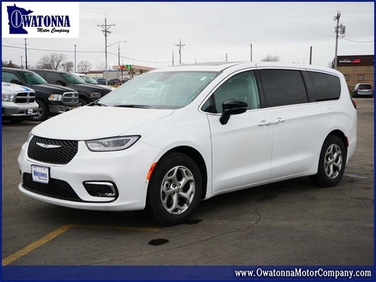 2024 Chrysler Pacifica Limited in Faribault, MN - Owatonna Motor Company