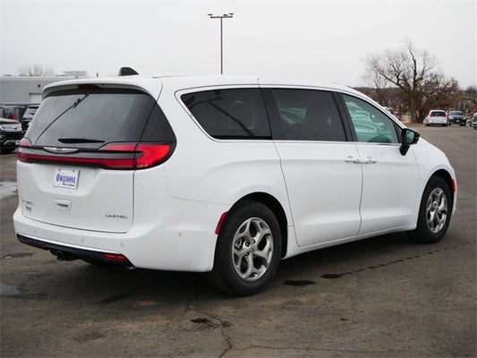 2024 Chrysler Pacifica Limited in Faribault, MN - Owatonna Motor Company