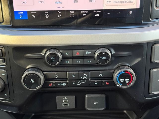 2027 Ford F-350SD XLT