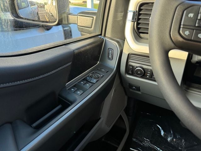 2027 Ford F-350SD XLT