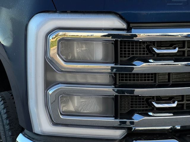 2027 Ford F-350SD XLT