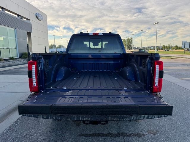 2027 Ford F-350SD XLT