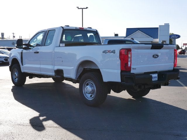 2027 Ford F-350SD XL