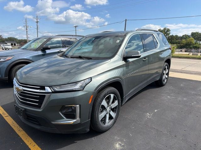 2022 Chevrolet Traverse LT Leather