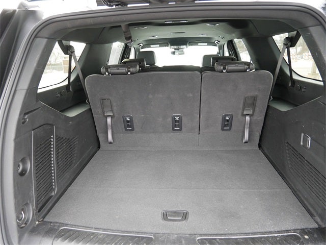 2025 Chevrolet Suburban LT