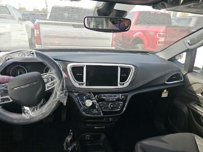 2027 Chrysler Pacifica Select 27L