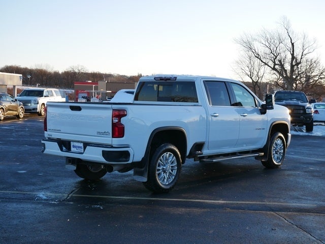 Used 2022 Chevrolet Silverado 3500HD High Country with VIN 2GC4YVEY6N1207820 for sale in Owatonna, Minnesota