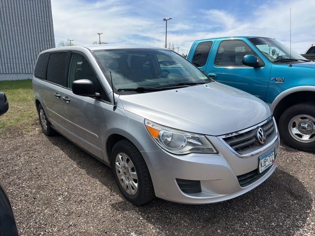 2011 Volkswagen Routan S