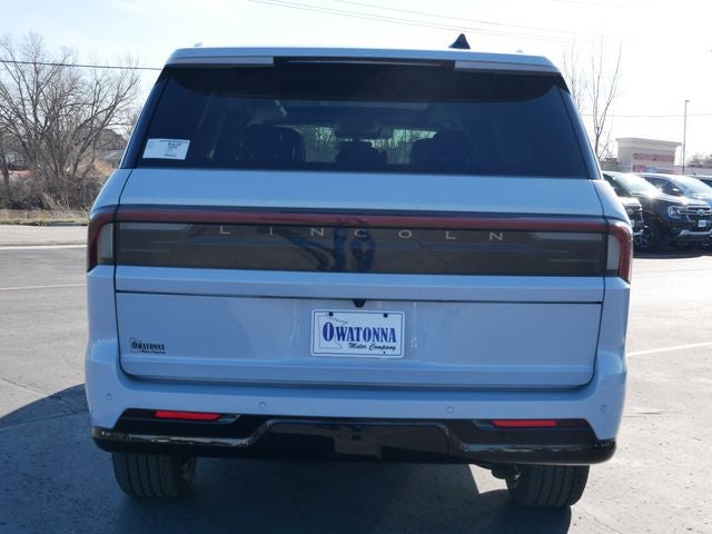 2026 Lincoln Navigator L Reserve