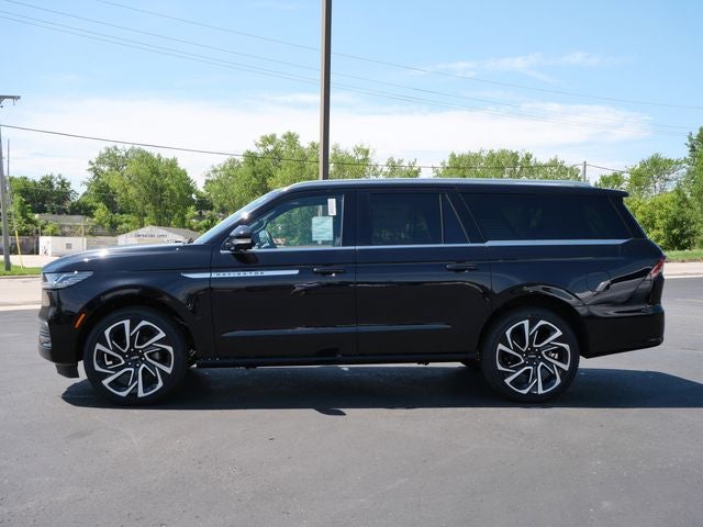 2026 Lincoln Navigator L Reserve