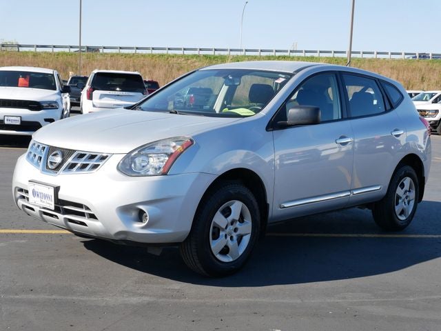 Used 2015 Nissan Rogue Select S with VIN JN8AS5MV4FW758337 for sale in Owatonna, Minnesota